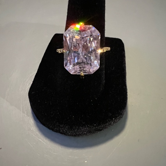 Designer Joan Boyce Sparkly LG Elegant Gold CZ Crystal Ring - Picture 4 of 6